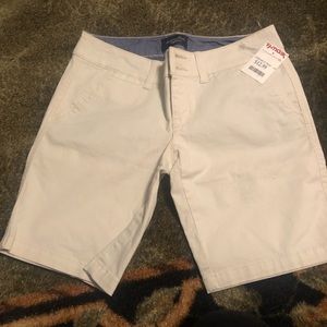New with tags American Eagle Cream Color Shorts